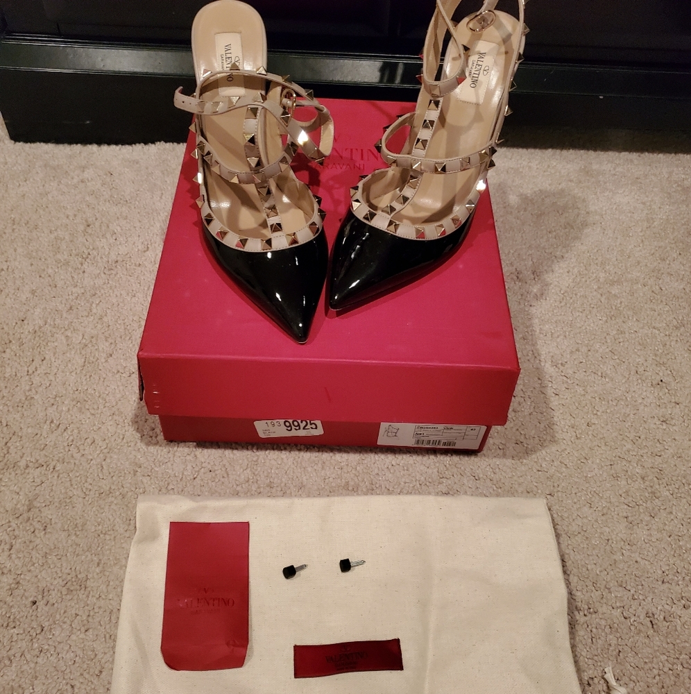 Valentino Garavani Rockstud ankle heels